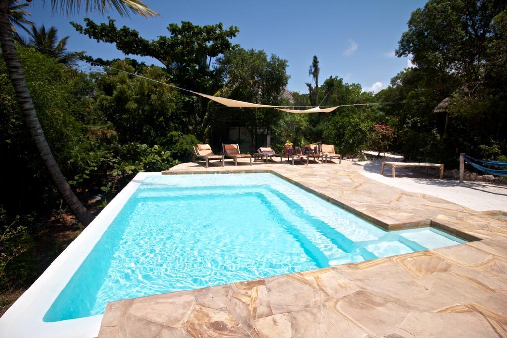 Bellevue Zanzibar Bed & Breakfast Bwejuu Exterior photo