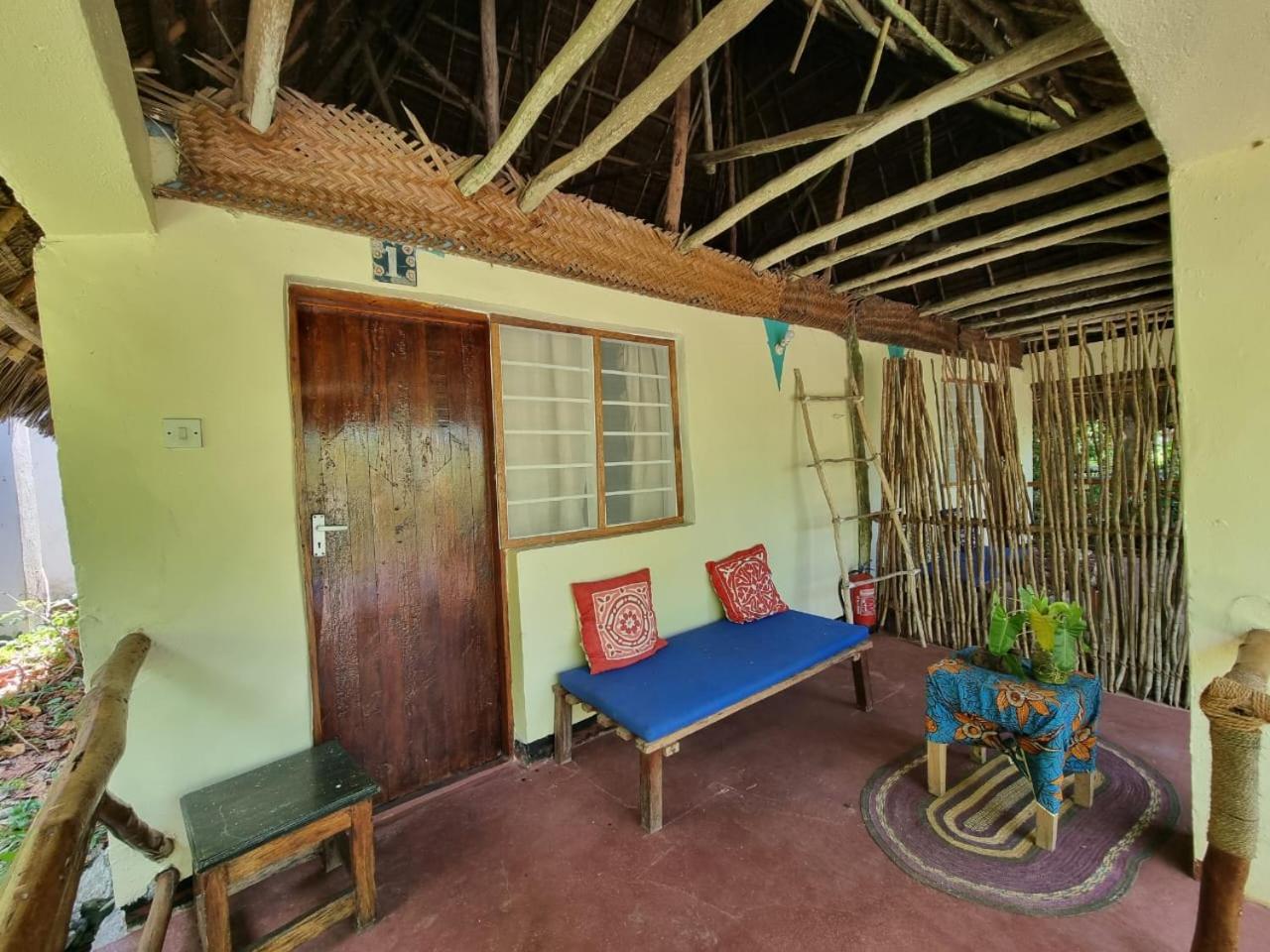 Bellevue Zanzibar Bed & Breakfast Bwejuu Exterior photo